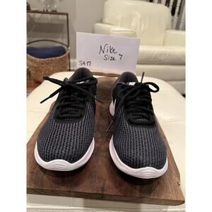 Nike Revolution Running Shoes Women’s Size 7 Black White Lightweight